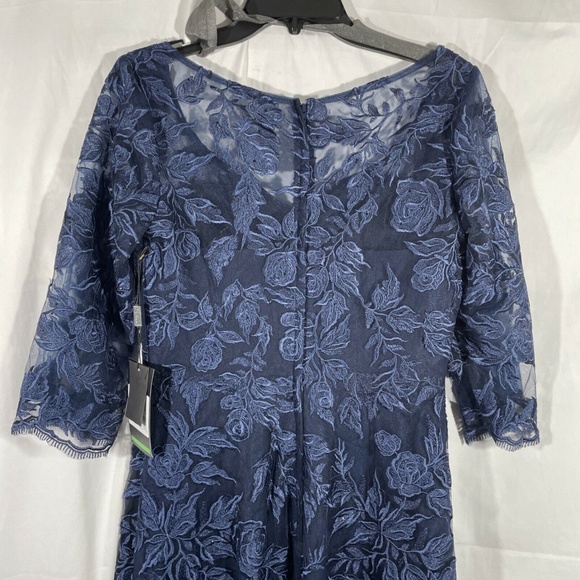 NWT La Femme [ 6 ] Floral Embroidered Mesh A-Line Gown‎ in Navy - Picture 11 of 12
